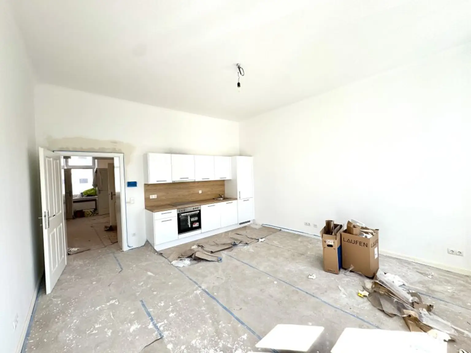 Altbau trifft Moderne: Sanierte 2-Zimmerwohnung in 1150 Wien