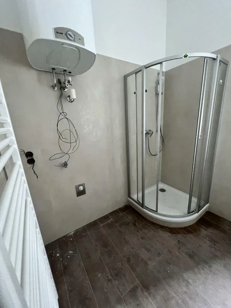 Modernisierter Altbau für Büro oder Ordination nähe Lendplatz -> Top 1