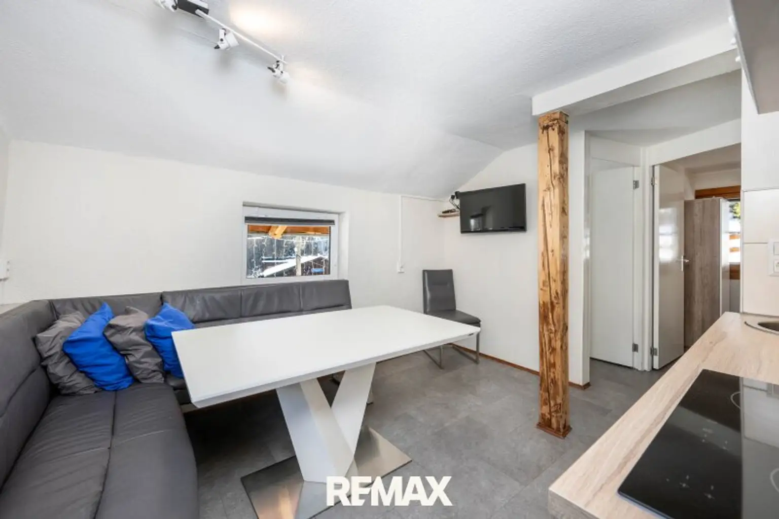 "Zukunft mit Aussicht" – Haus mit 4 Apartments und Eigentümerwohnung