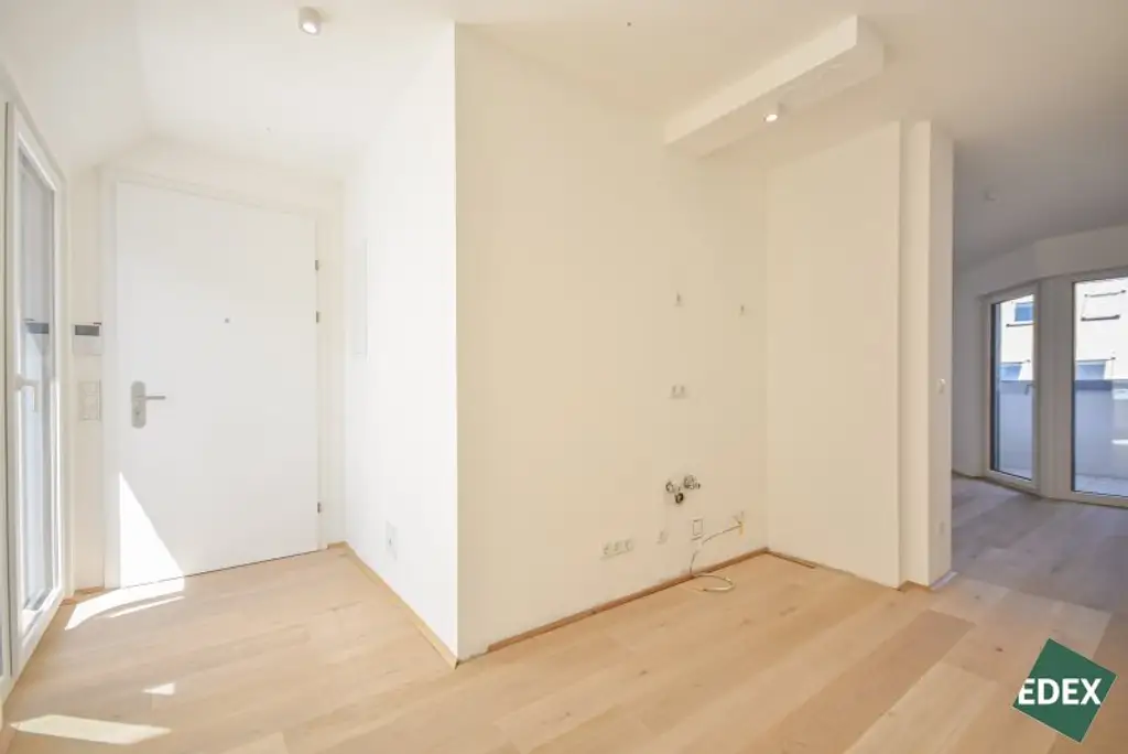 ERSTBEZUG | Traumhafte 2-Zimmer DG-Wohnung mit Loggia & Terrasse in den ruhigen Innenhof
