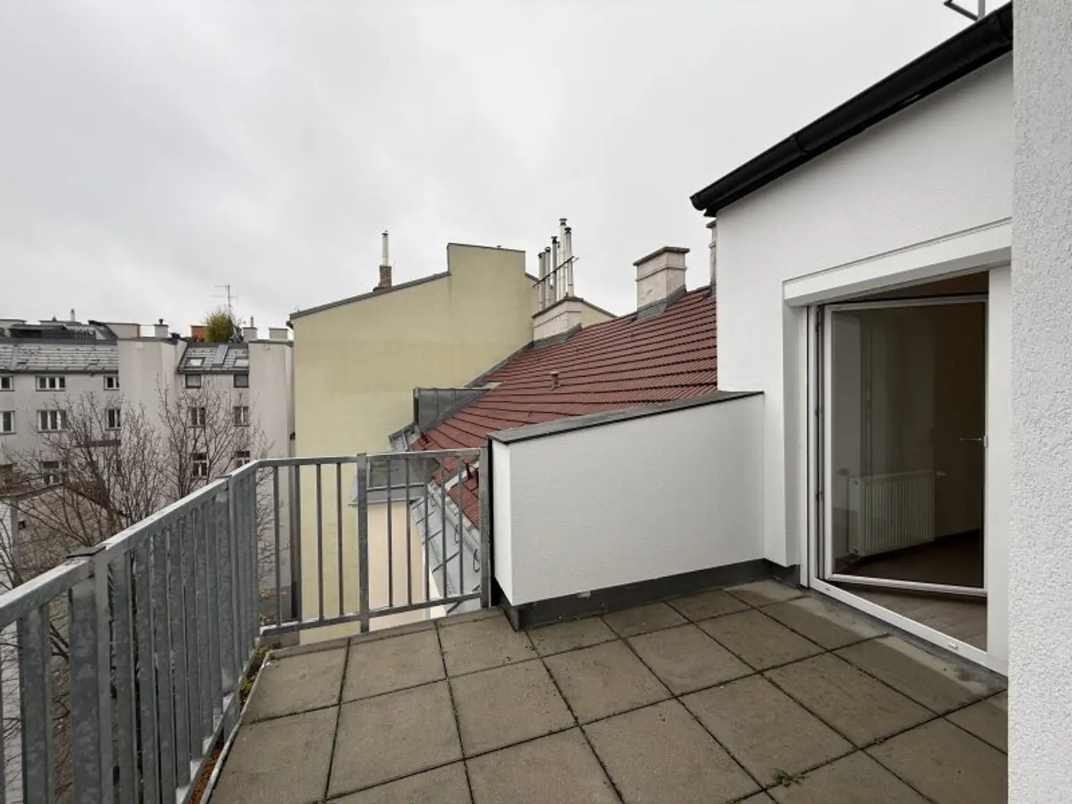 Großzügige 2-Zimmer Wohnung nahe U1 Keplerplatz in ruhiger Lage zu vermieten!