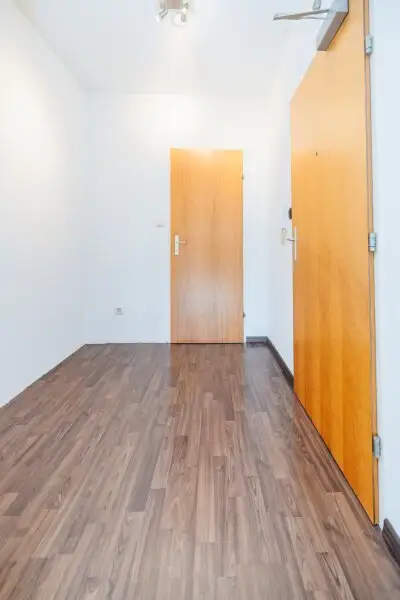 HELLE WOHNUNG MIT TG I BALKON I FAMILIENFREUNDLICH I GEPFLEGT I BADEWANNE I LICHTDURCHFLUTET I  ZENTRAL I PROJEKT WOHNEN