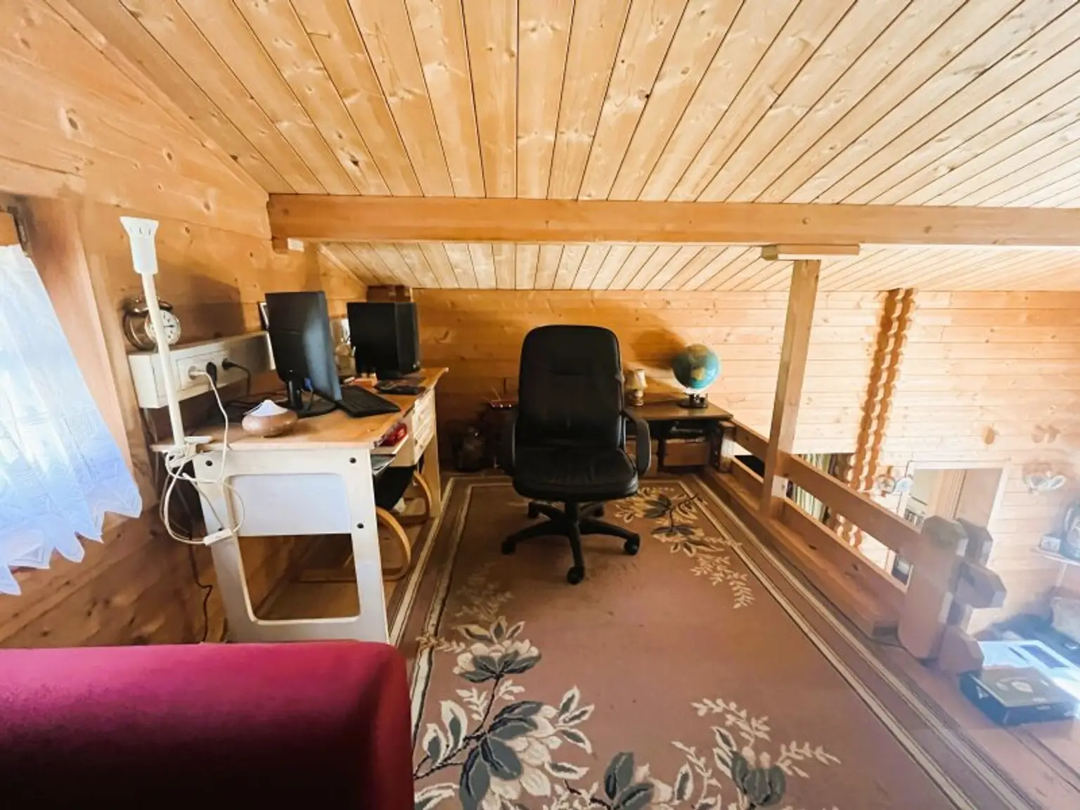 Einfamilienhaus mit Charme und Potenzial in der Schwarzlackenau - Superädifikat