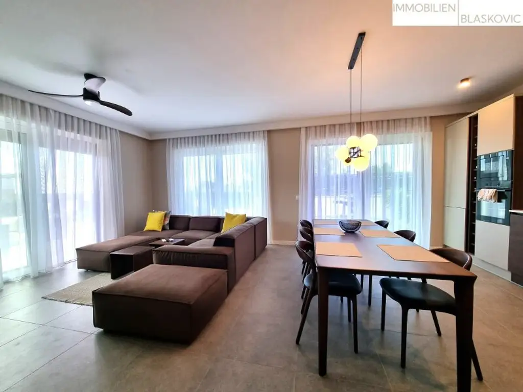 Maisonette-Wohnung mit Swimmingpool