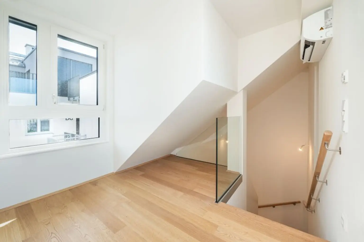 Nahe U3 Rochusgasse! 2-Zimmer-Maisonette mit exklusiver Dachterrasse zu vermieten!