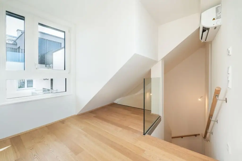 Nahe U3 Rochusgasse! 2-Zimmer-Maisonette mit exklusiver Dachterrasse zu vermieten!