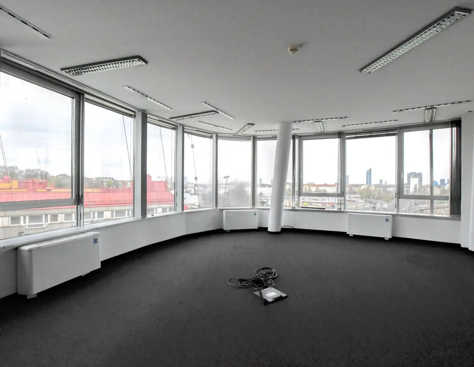 Skyline | flexible Büroflächen direkt an der U-Bahn