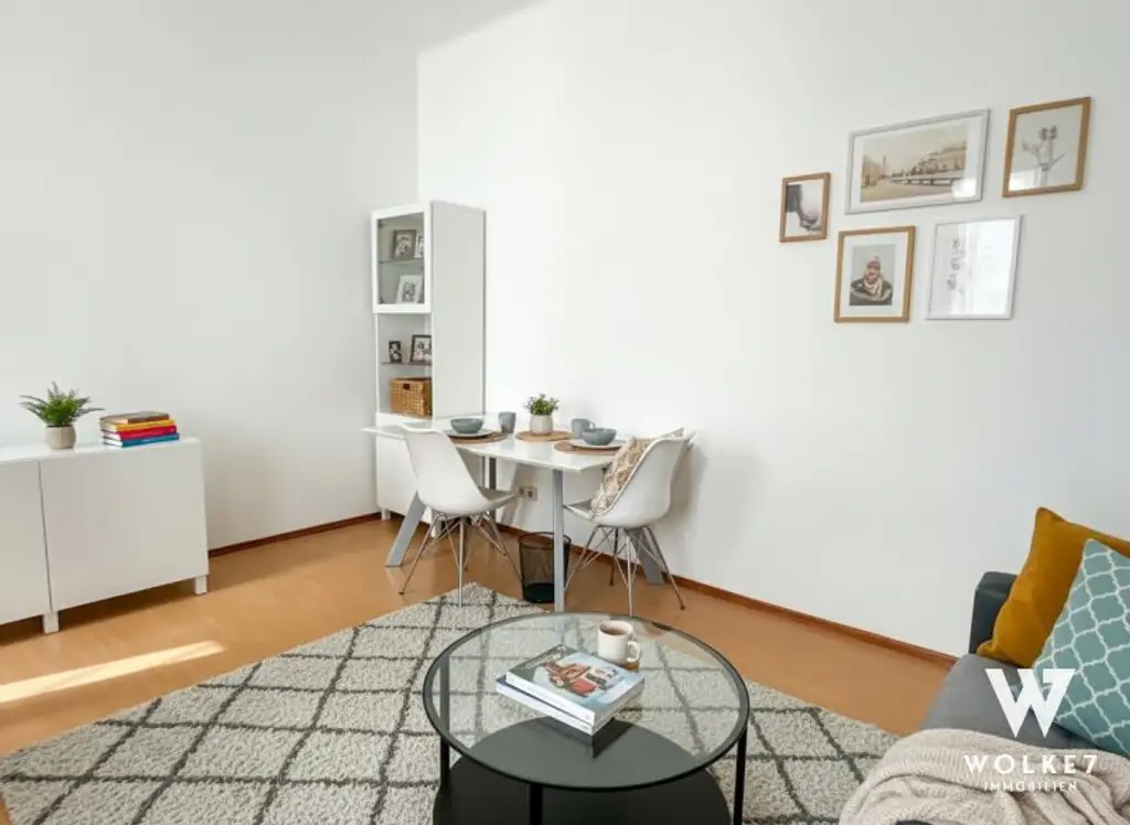 Ruhige Altbauperle: Charmante 2-Zimmer-Wohnung mit Innenhoflage nähe WU