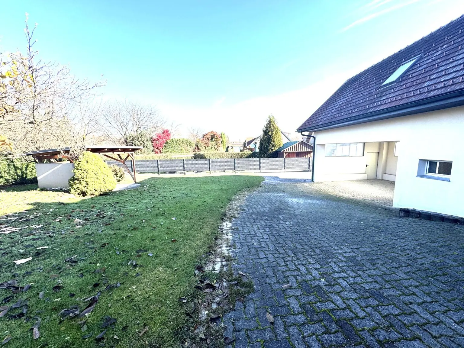 Einfamilienhaus in ruhiger Lage – Wohnen mit Charme und Naturgefühl