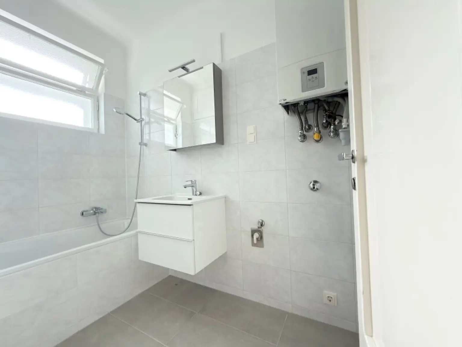 Neues Badezimmer