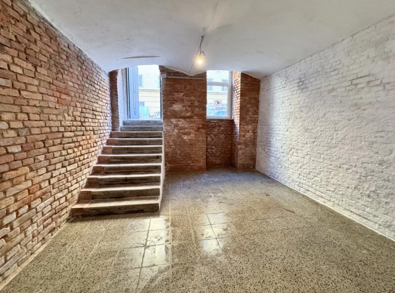 PROVISIONSFREI! Lager / Magazin mit 45 m2 Nutzfläche und Strassenzugang zu vermieten Nahe Erdbergstrasse / Schlachthausgasse!