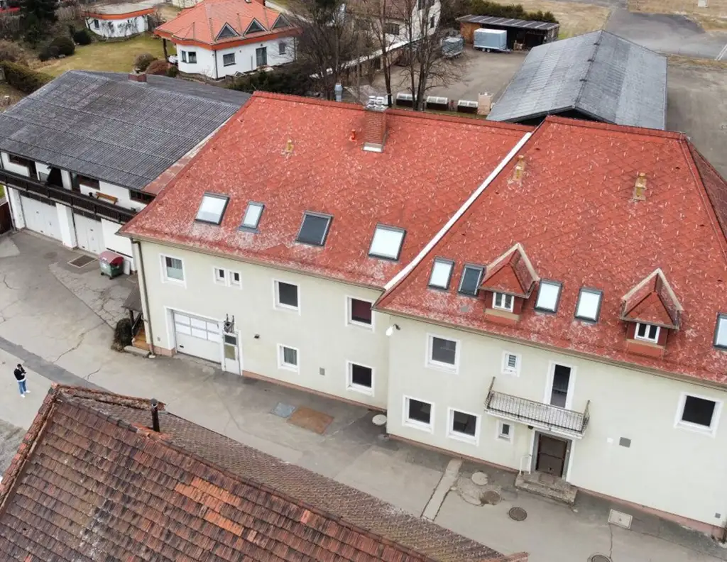 Zinshaus mit Wohnungen und Geschäftsflächen in St. Michael i. d. Obersteiermark