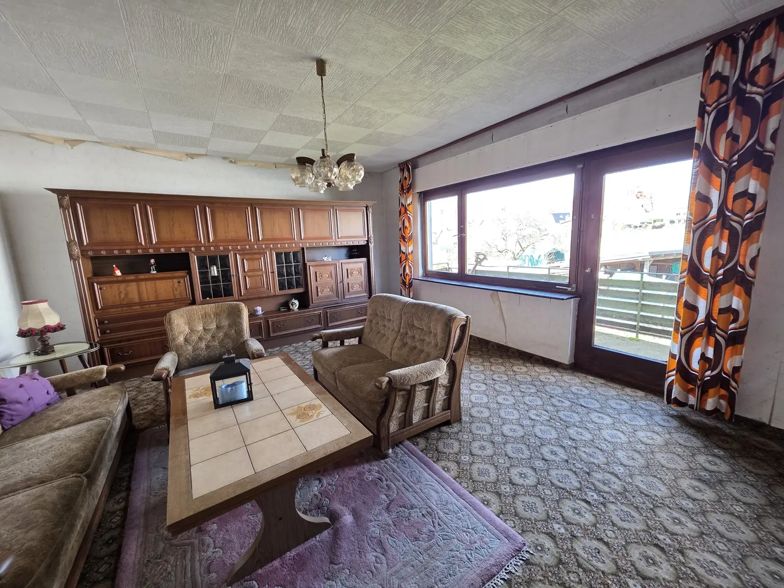 Charmantes Zuhause mit Geschichte und großem Gartenparadies...!