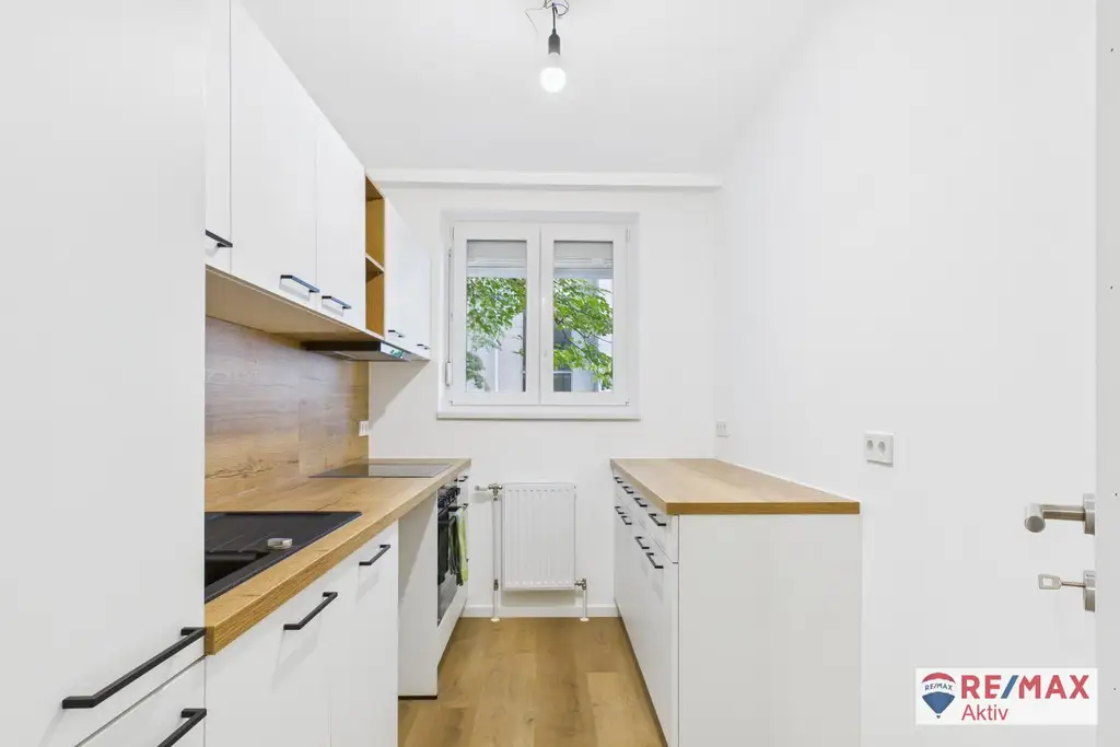 Erstbezug nach Sanierung - 2-Zimmer Wohnung mit großem Balkon