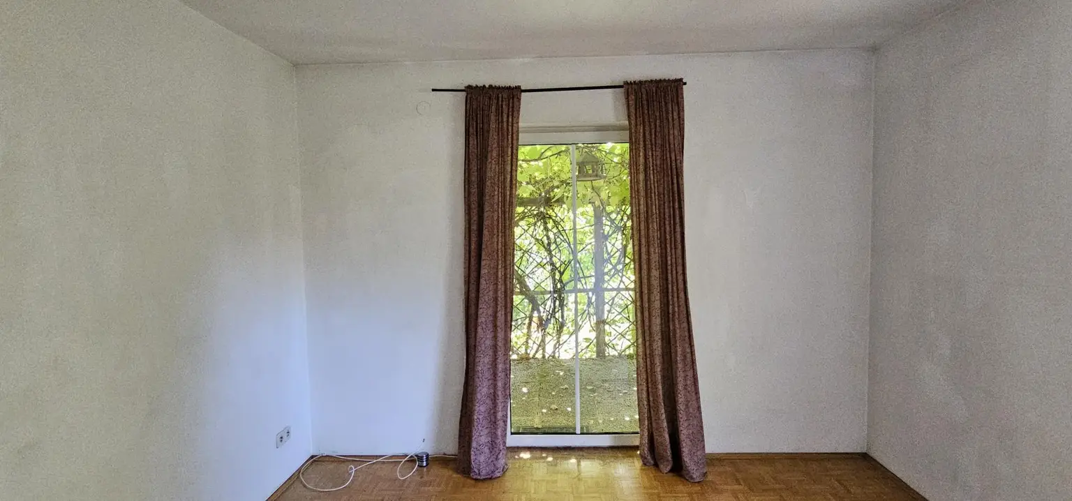 Wohnhaus in ruhiger Lage mit 2 Wohneinheiten