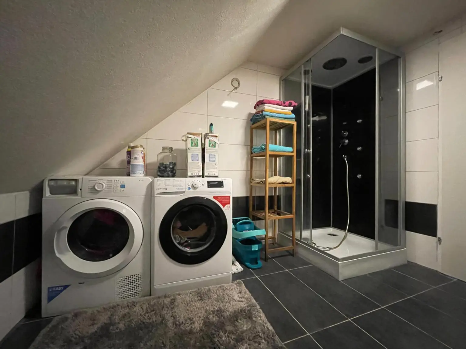 Einfamilienhaus mit 6-Zimmer, Galerie, Panoramablick, Doppelcarport und viel Potential  in sonniger Lage in Gampern / Witzling