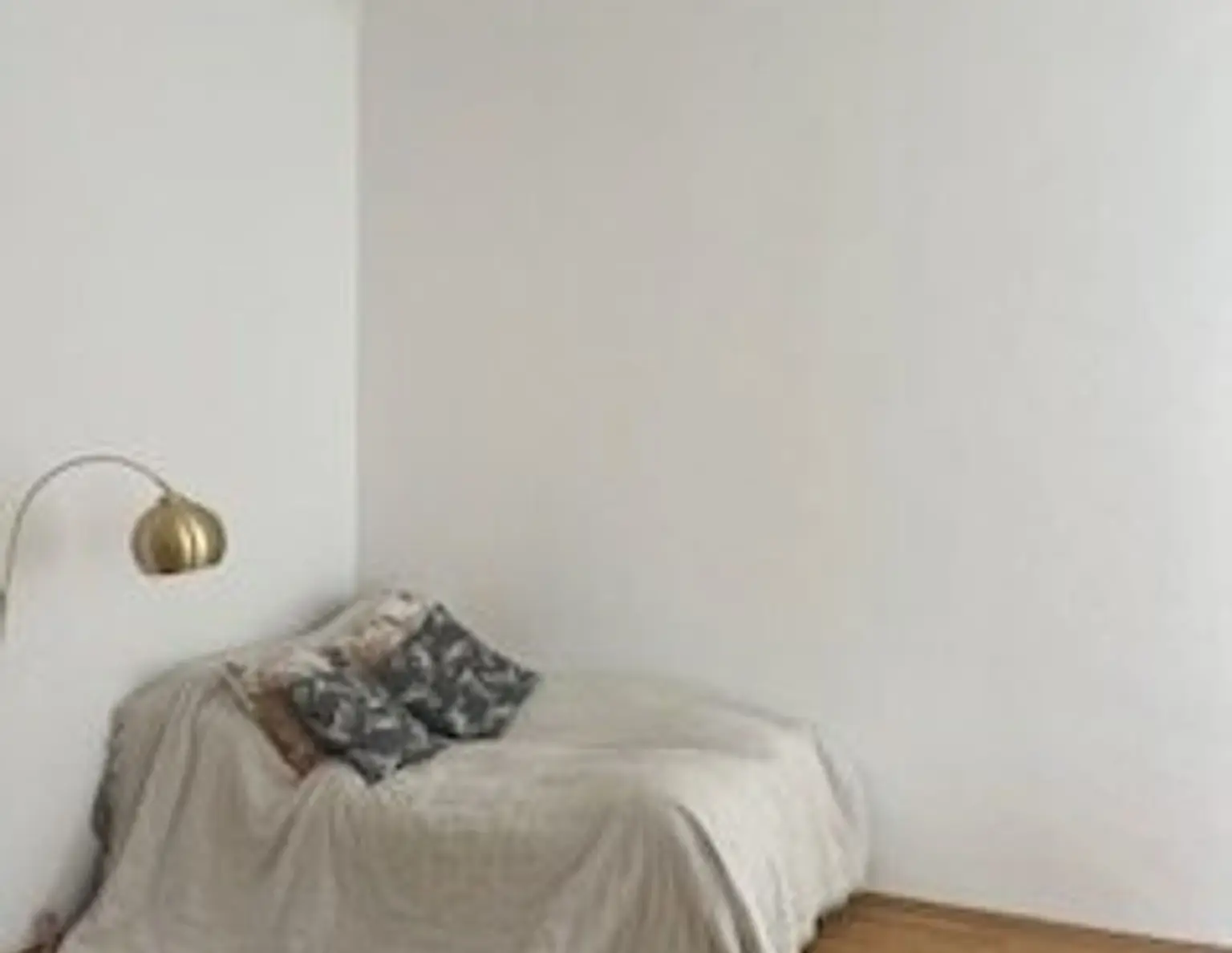 Stilvolles Wohnen: Altbauwohnung in Zentraler Lage, gepflegt und lichtdurchflutet- Ihr neues Zuhause wartet!