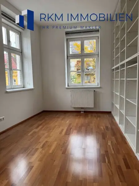 Exklusive Dachgeschosswohnung in Toplage des 17. Bezirks - mit Lift und Garage