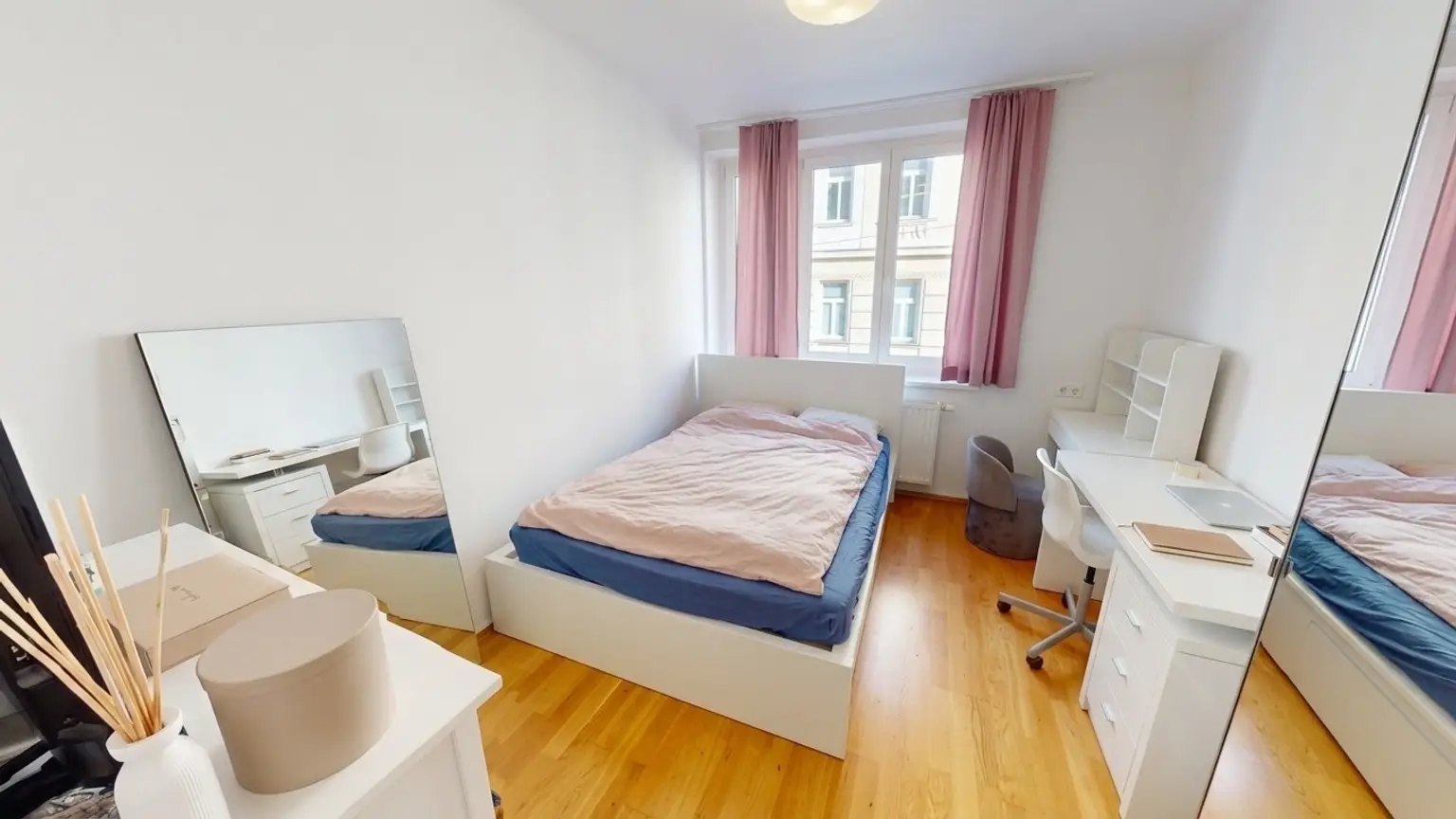 Helle Familienwohnung mit 2 Loggien und Gemeinschaftsgarten
