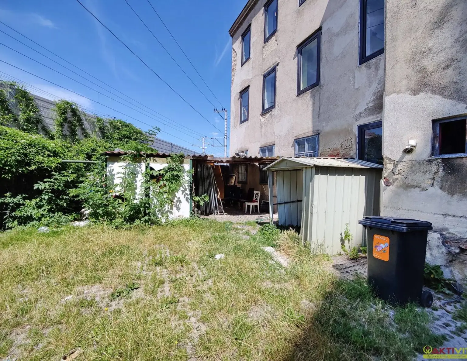 Baugenehmigtes Projekt. - Sofort starten! - 1.960 m² NNFL + Terrassen + Tiefgarage. - Abbruchbescheid vorhanden.