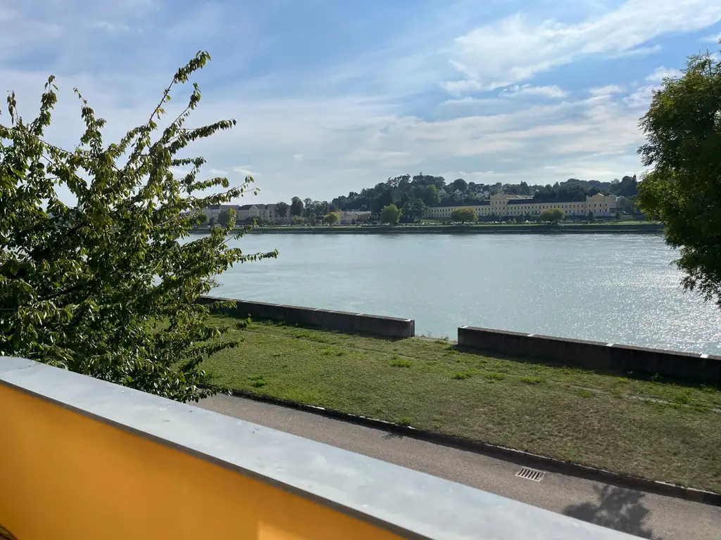 Bieterverfahren - Jetzt anmelden! Idyllisches Haus mit 2 Wohneinheiten in einzigartiger Lage an der Donau Persenbeug Zentrum