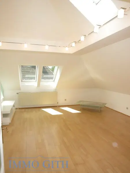 PROVISIONSFREI: PENTHOUSE MIT TERRASSE, LIFT UND KLIMA-ANLAGE IN HIETZINGER VILLA!