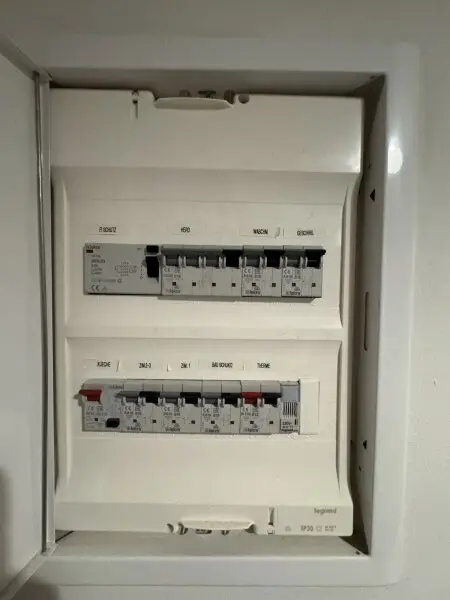 Exklusives Altbau-Juwel im 2. Bezirk – großzügige 6-Zimmer-Wohnung