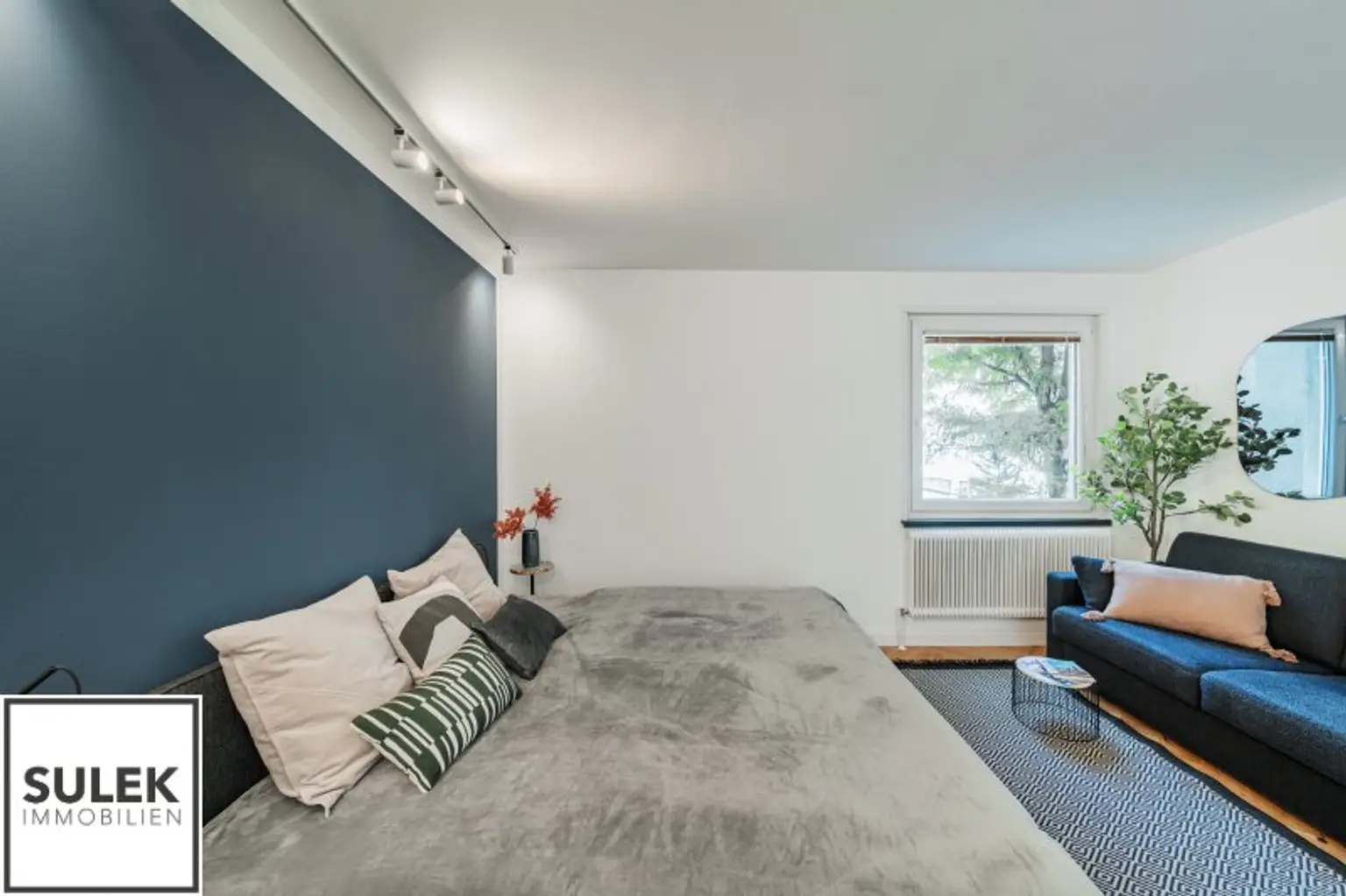 Ruhige, sanierte 3,5 Zimmer Wohnung mit Designer-Bad und Küche + Garage (optional!) in Mariahilf - beziehbar ab 01/26!