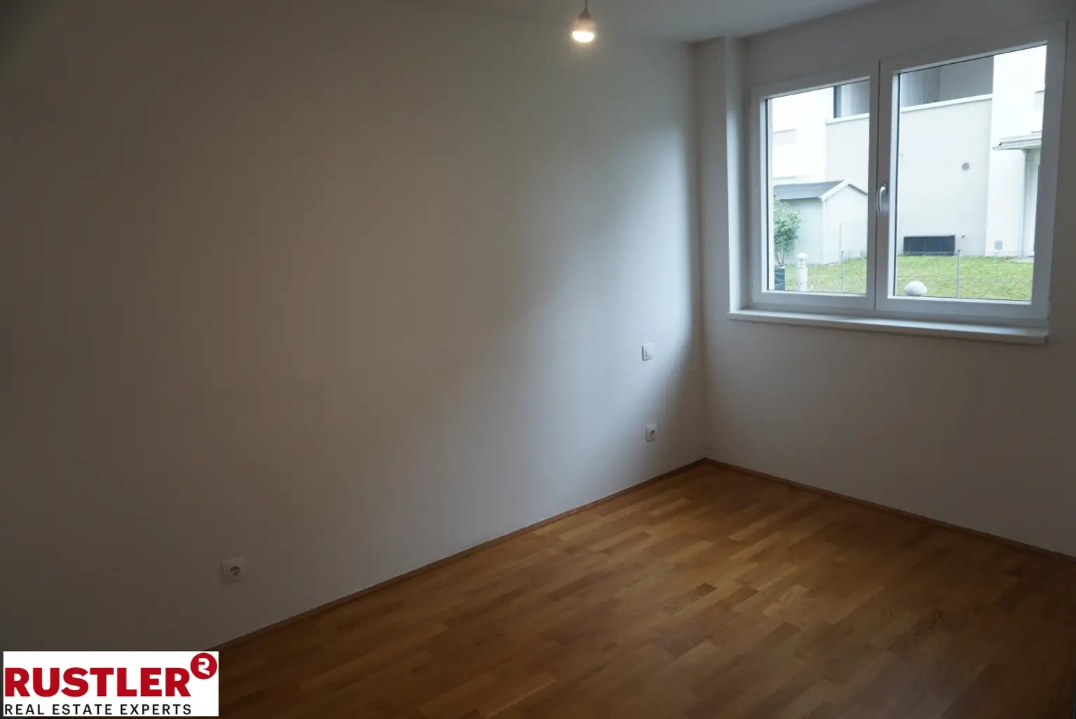 Moderne 2-Zimmer Gartenwohnung in Waidmannsdorf