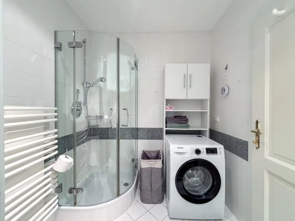 Komplett möblierte, helle Stadtwohnung – Ihr neues Zuhause am Stephansplatz/Graben!