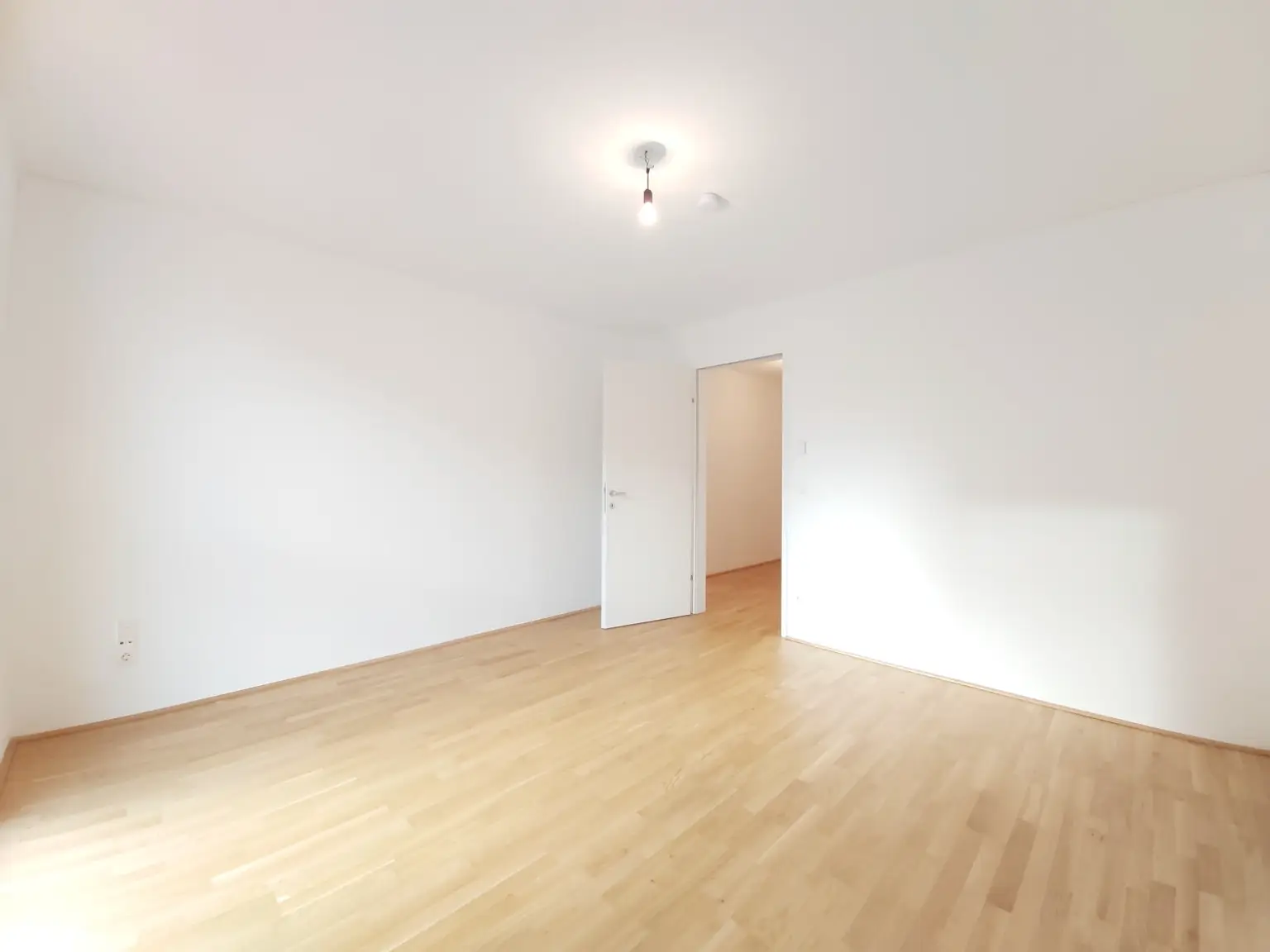 Schlafzimmer III