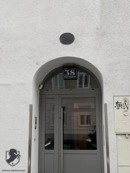 Charmante 1-Zimmer-Altbauwohnung mit separater Küche