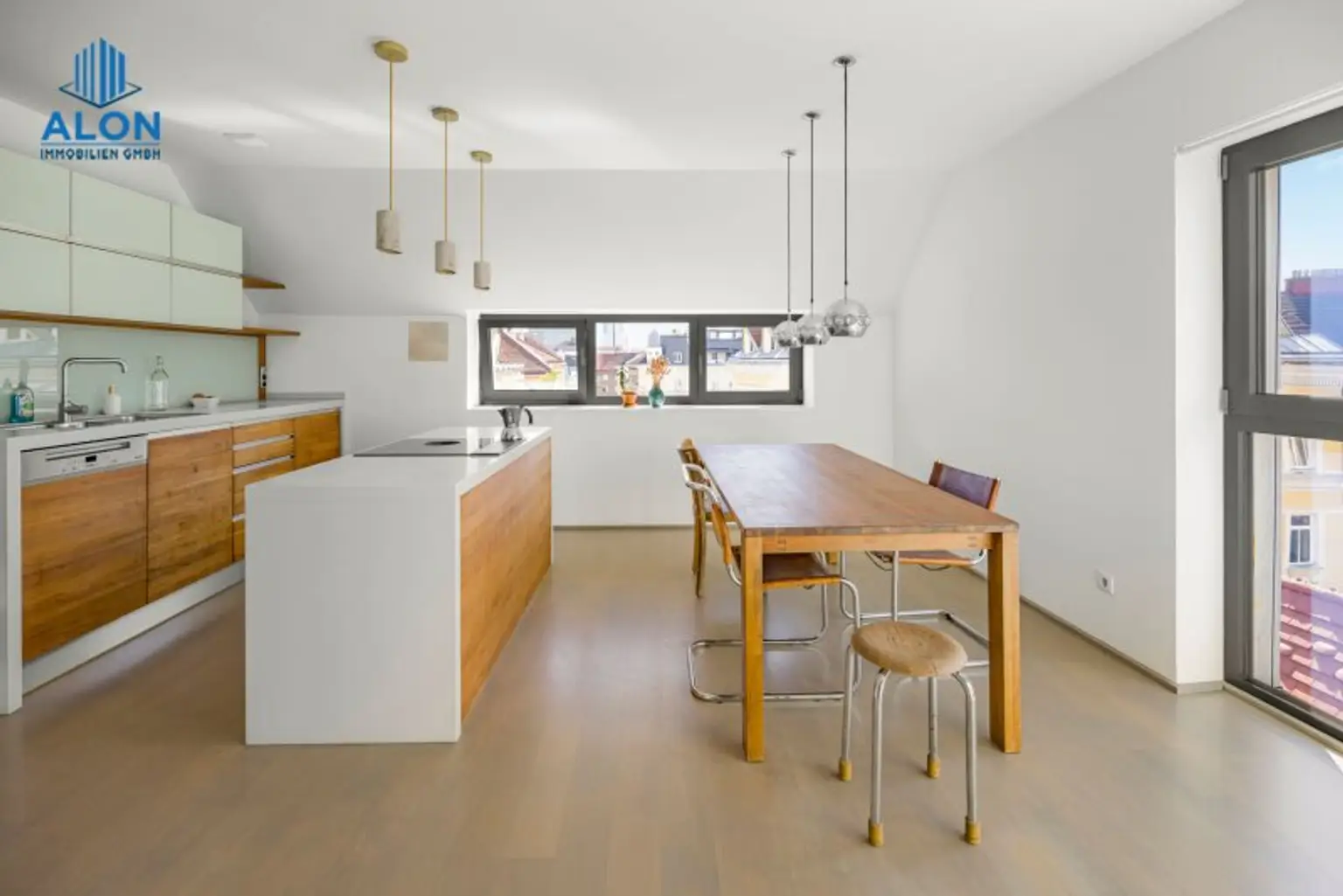 Wunderschöne 4-Zimmer DG-Wohnung mit 2 Terrassen | Garage optional mietbar | Klimaanlage | Nähe Augarten/Taborstraße