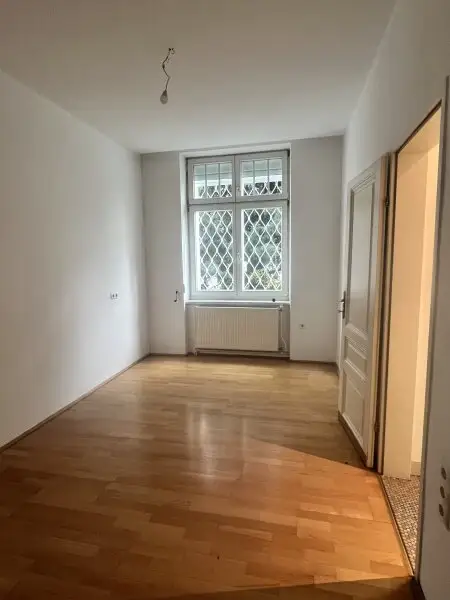 Exklusive Eigentumswohnung mit Garten & Veranda im Herzen von Ober St. Veit