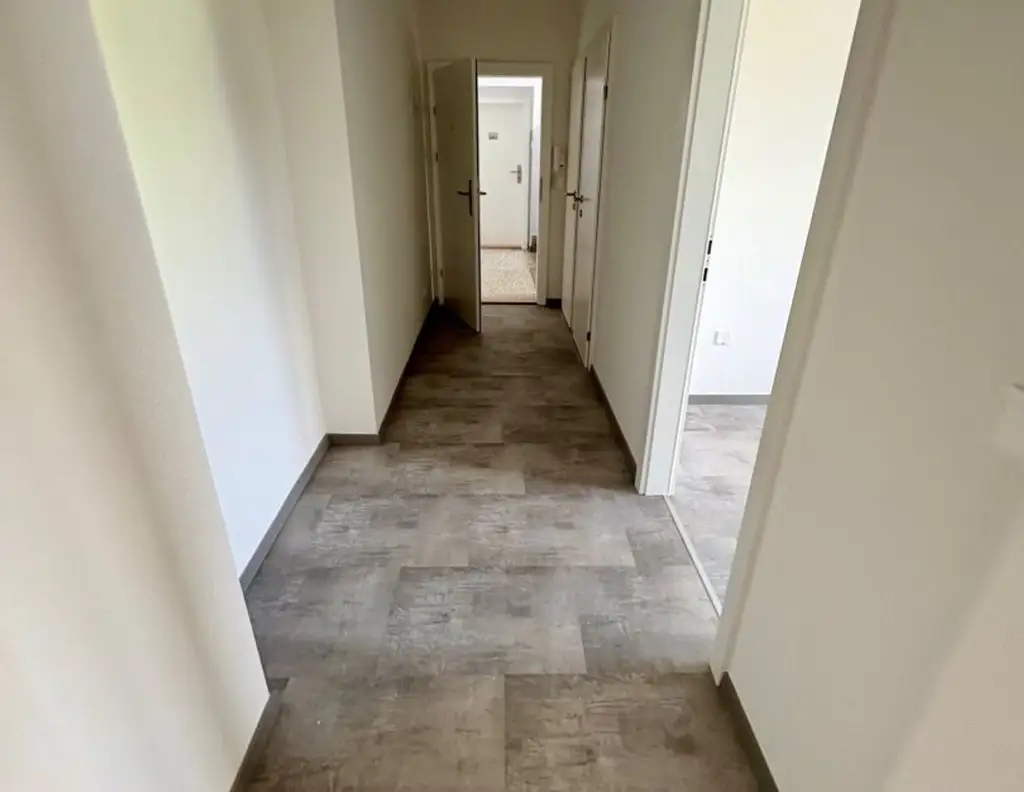 Erstbezug nach Teilsanierung - 2 Zimmer