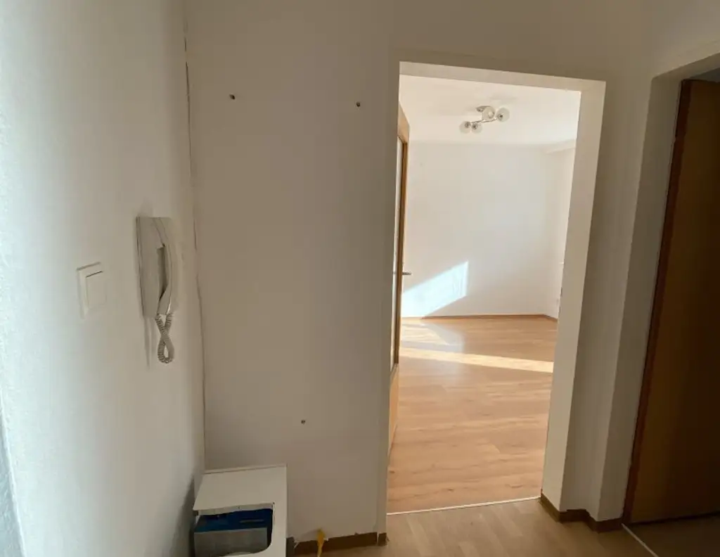 2-Zimmer-Wohnung, beste Aufteilung mit Südbalkon in Innsbruck zum Sanieren