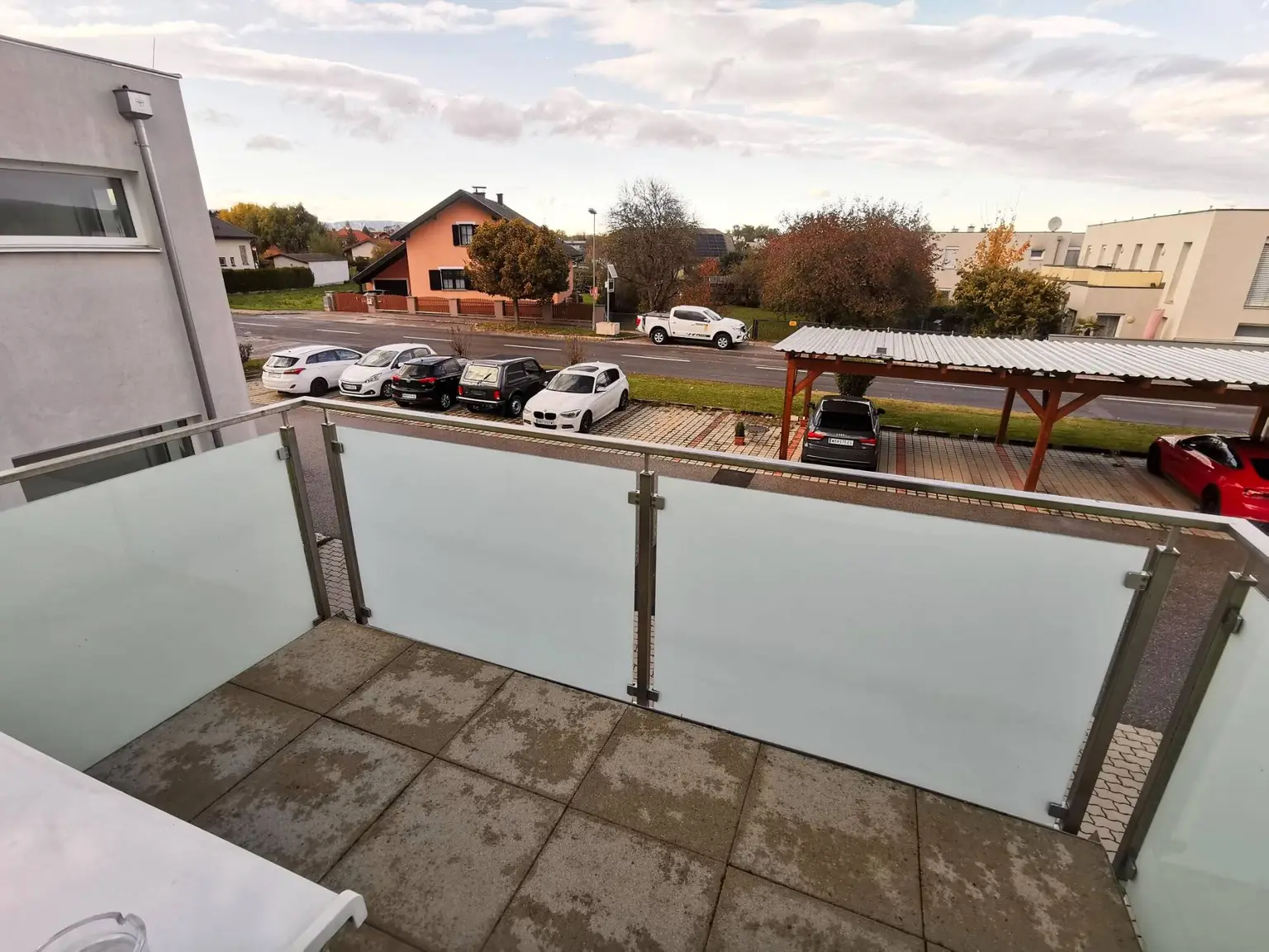 Helle 2-Zi-Wohnung mit Balkon & Stellplatz in Bad Erlach