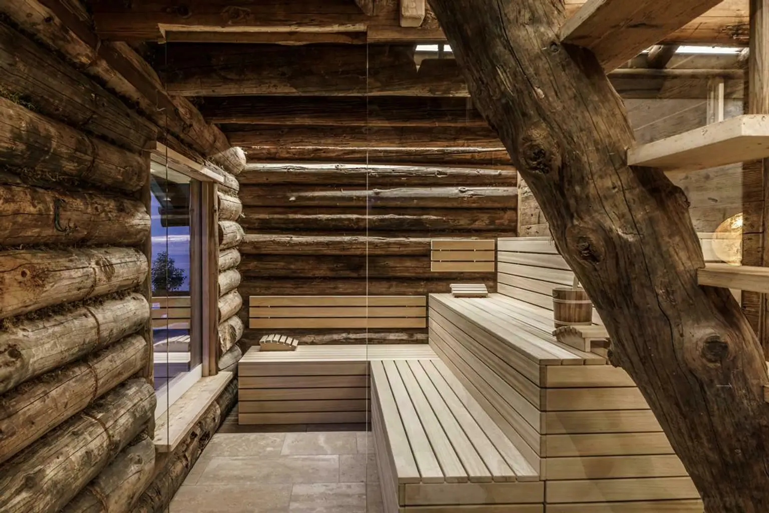 Montafon - Luxuschalet umgeben von einer traumhaften Bergkulisse | Montafon - luxury chalet surrounded by a dreamlike mountain scenery