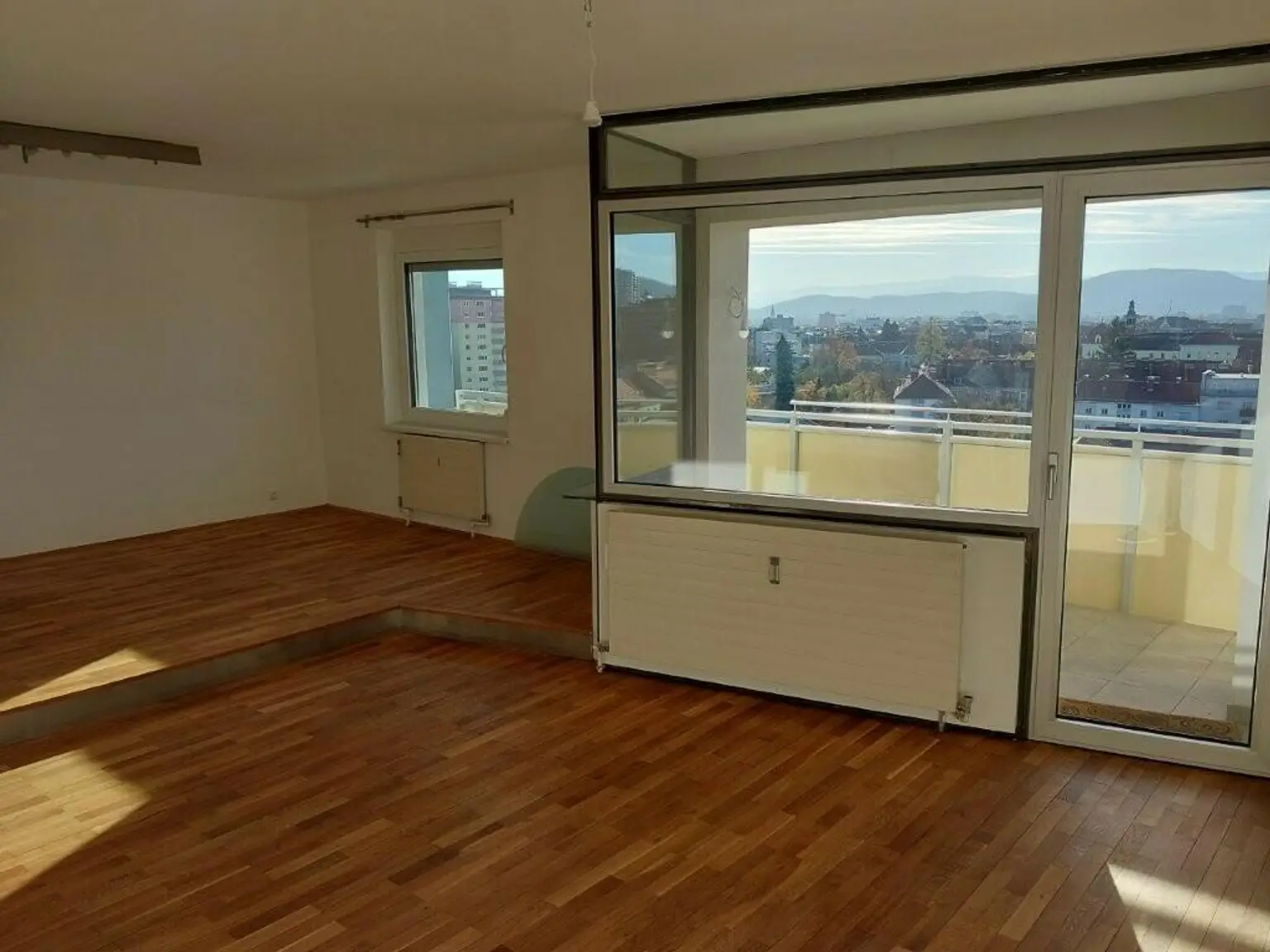 Provisionsfrei: neu sanierte Stadtblickwohnung Nähe LKH/Med-Uni - Leonhardstraße ab Dezember zu vermieten