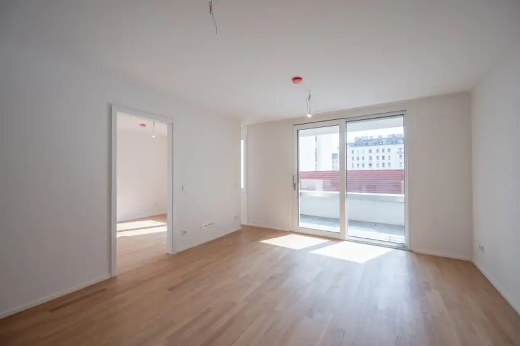 ++MOLLARD 50++ Modern 2-room apartment in a prime downtown location (1/16)
