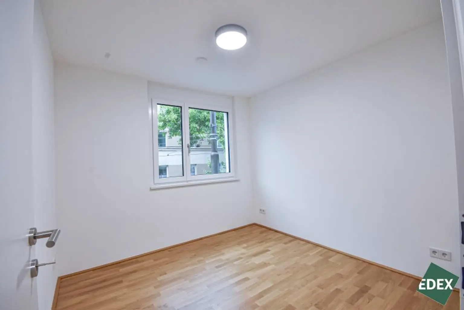 Moderner 3-Zimmer-Erstbezug mit Balkon in 1180 Wien