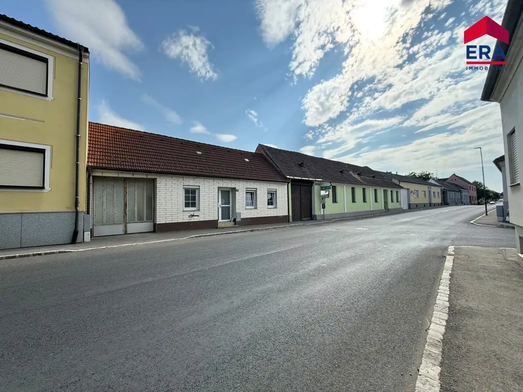 NEU: Einfamilienhaus mit 909 m² Grundstück – ideal für Handwerker und Selbermacher