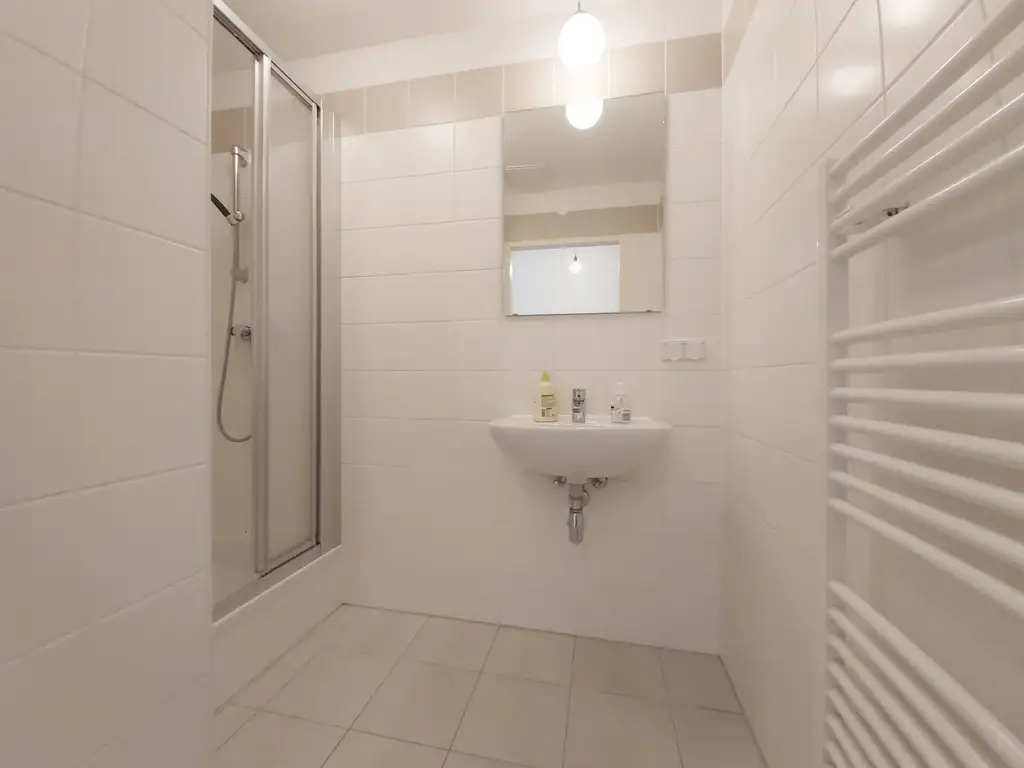 Moderne Maisonette mit 3 Zimmern und Dachterrasse nächst Enkplatz!