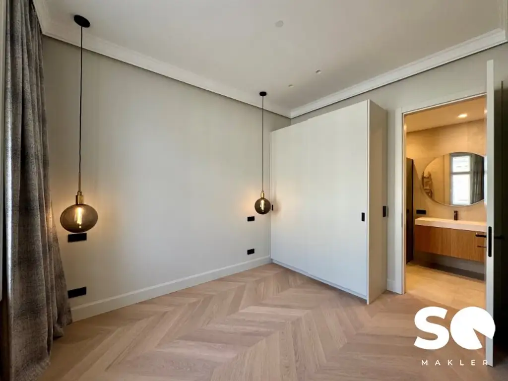 #SQ - ELEGANTER ERSTBEZUG IN ZENTRALER LAGE: STILVOLL SANIERTE ALTBAUWOHNUNG NÄHE INNENSTADT