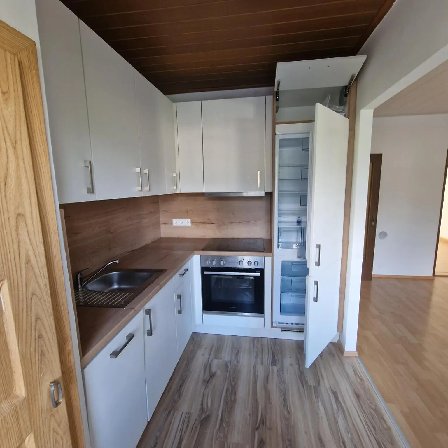 4-Zimmer-Wohnung im 1. Stock! Gartenmitbenützung! 1 Monat mietzinsfrei!