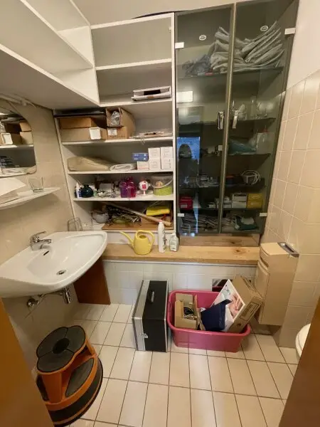 Günstig - Helles Büro oder auch Eigentumswohnung in Zentraler Lage!