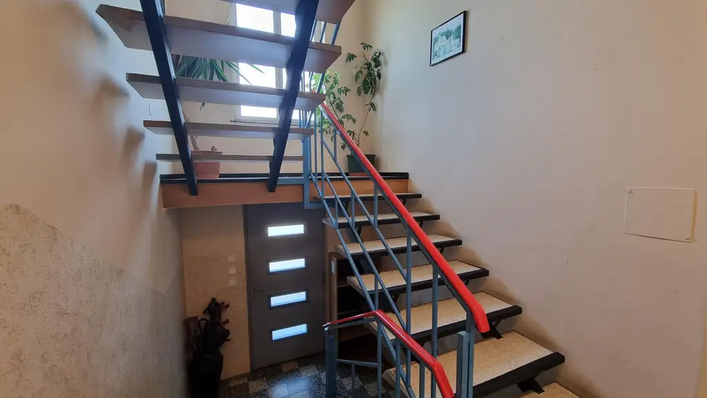 Einfamilienhaus mit Garten in Spratzern