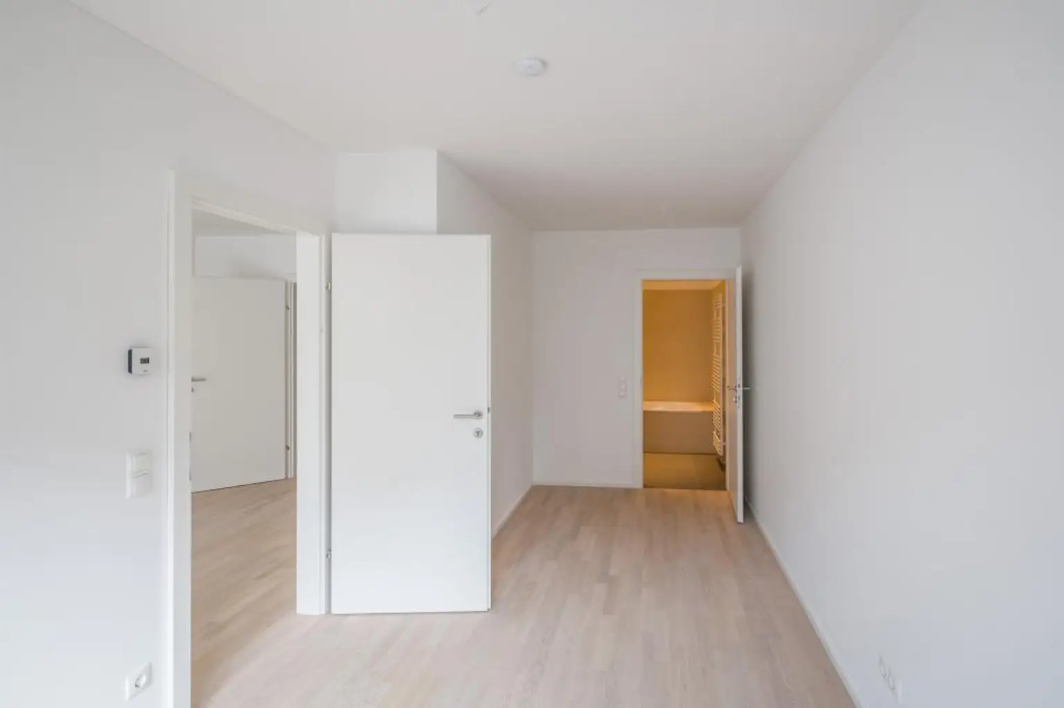 Neuwertig & tolle Lage!! Super-moderne 2-Zimmer Wohnung