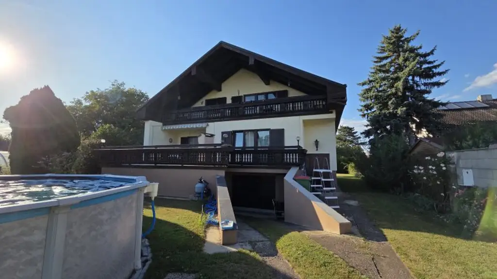 Geräumiges Einfamilienhaus in Silberwald mit Pool, Photovoltaikanlage und KFZ Garage – Ihr neues Zuhause wartet!
