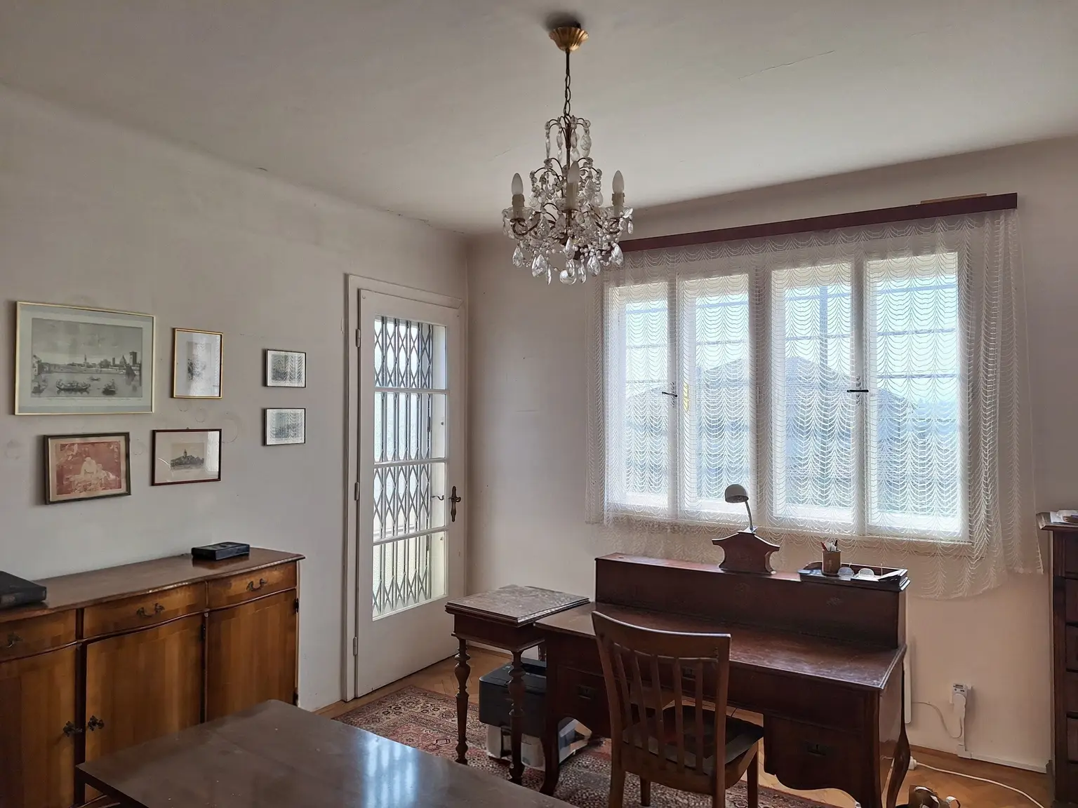 Rarität - Dekorativer Fassadenschmuck aus den 1930er Jahren - Nahe Maurer Wald und Lainzer Tiergarten